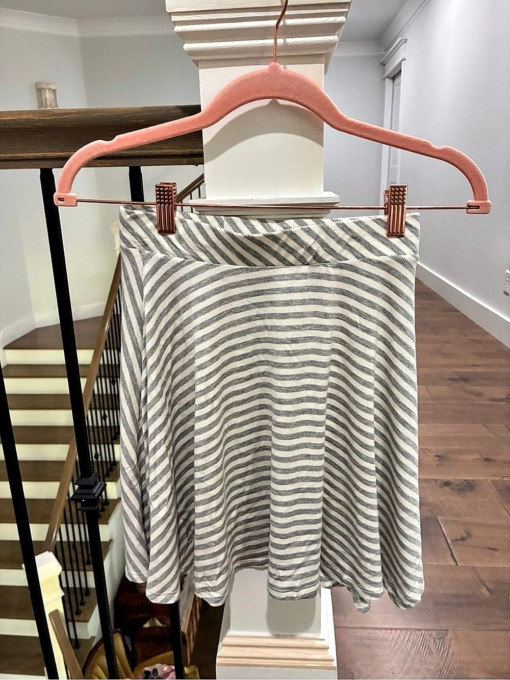 SO Skater Skirt Striped Gray & White Skirt Like New